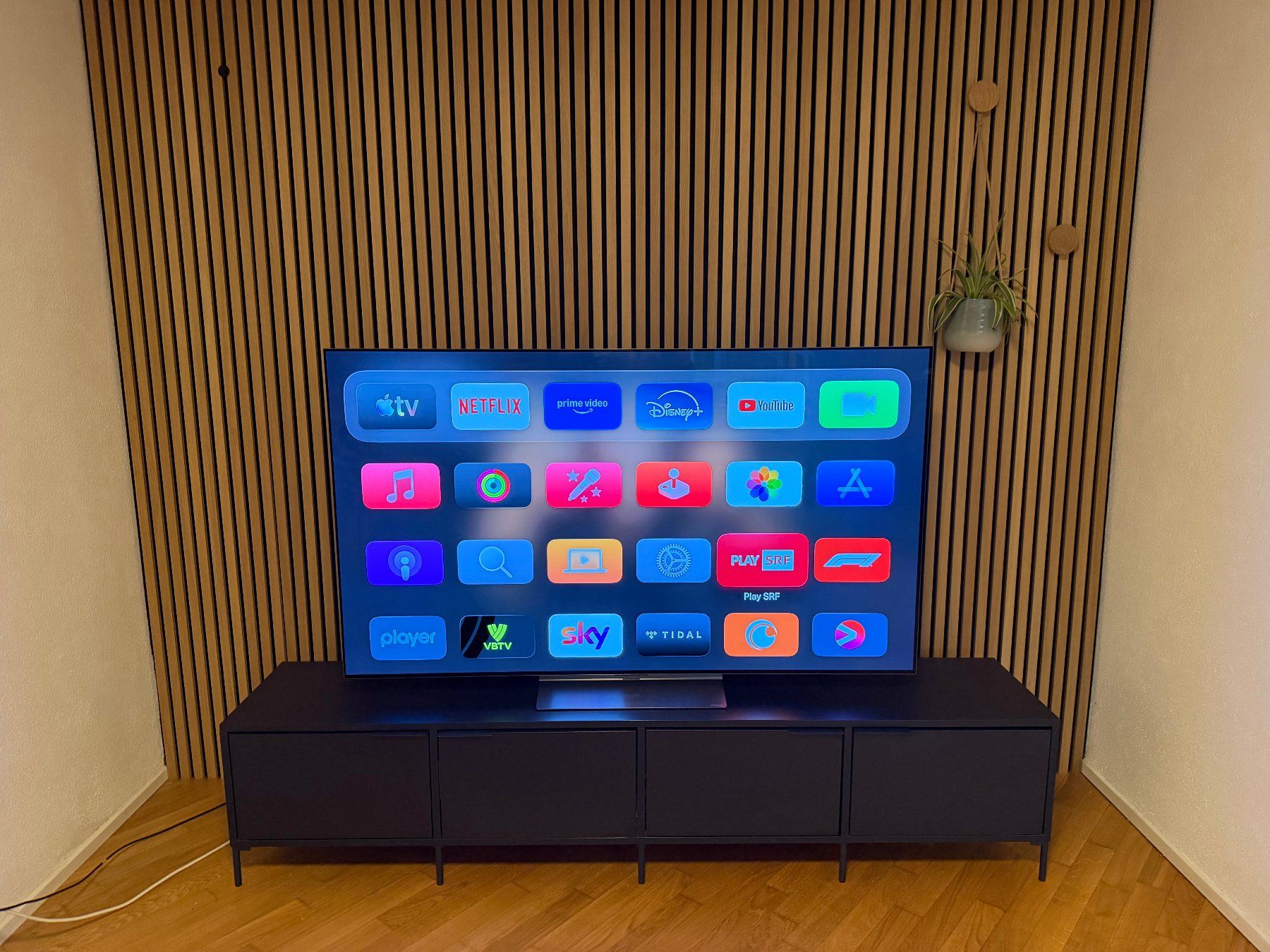 LG Fernseher: LG OLED 65C27LA 4K UHD TV – Gebraucht aus Hendschiken von emstan