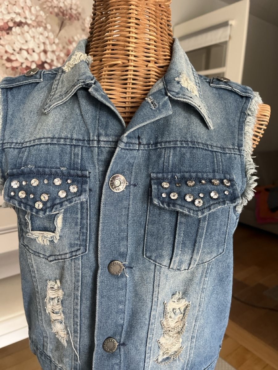 Gilets & Westen: Jeans Weste mit Strass, Julie, S – Gebraucht aus Solothurn von Bobesch08 2