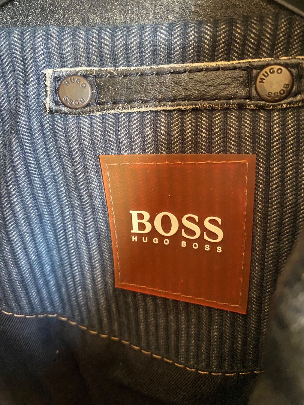 Jacken: Lederjacke Hugo Boss; neu – Neu (gemäss Beschreibung) aus Bern von chr_lz96 1