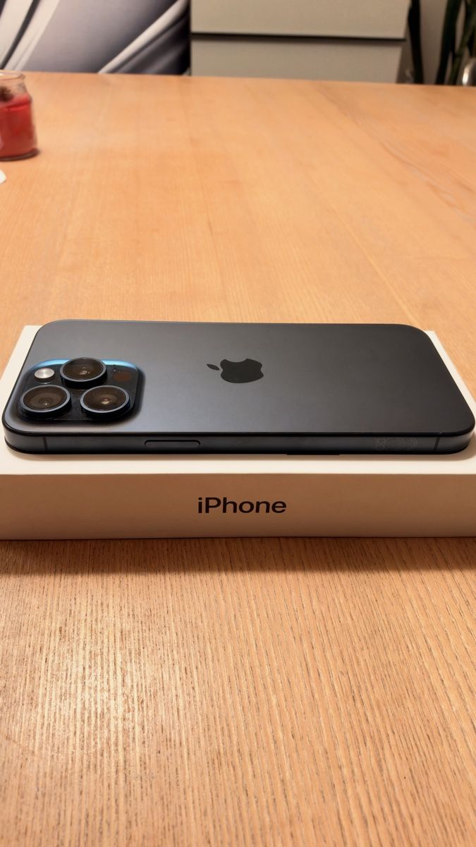 Apple Handys / Smartphones: iPhone 15 Pro Max  – Neu (gemäss Beschreibung) aus Solduno von jun_bhp5 6