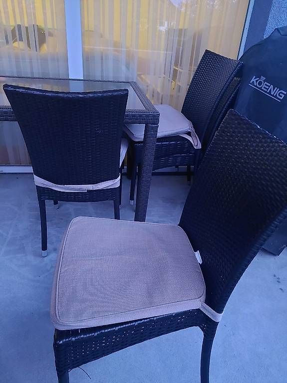 Set de table et chaises: Gartenmöbel – D'occasion à Solothurn par maevren 1