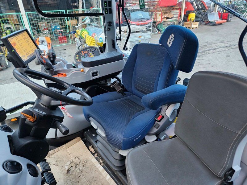New Holland Traktoren: Traktor New Holland T7.210 AC GPS Ready – Gebraucht aus Mels von lad_8ctm 6