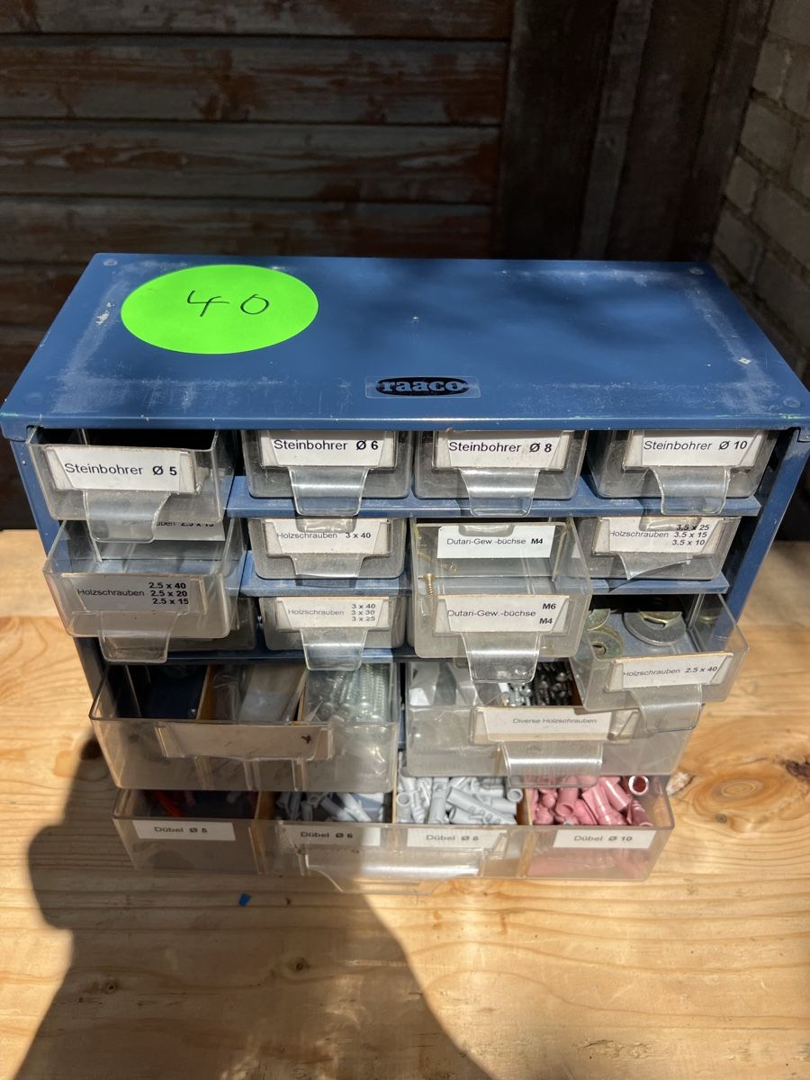 Raaco Tous les outils: Raaco Sortiment Blech Box Schrauben Dübel  – D'occasion à Neuenhof par Willi111
