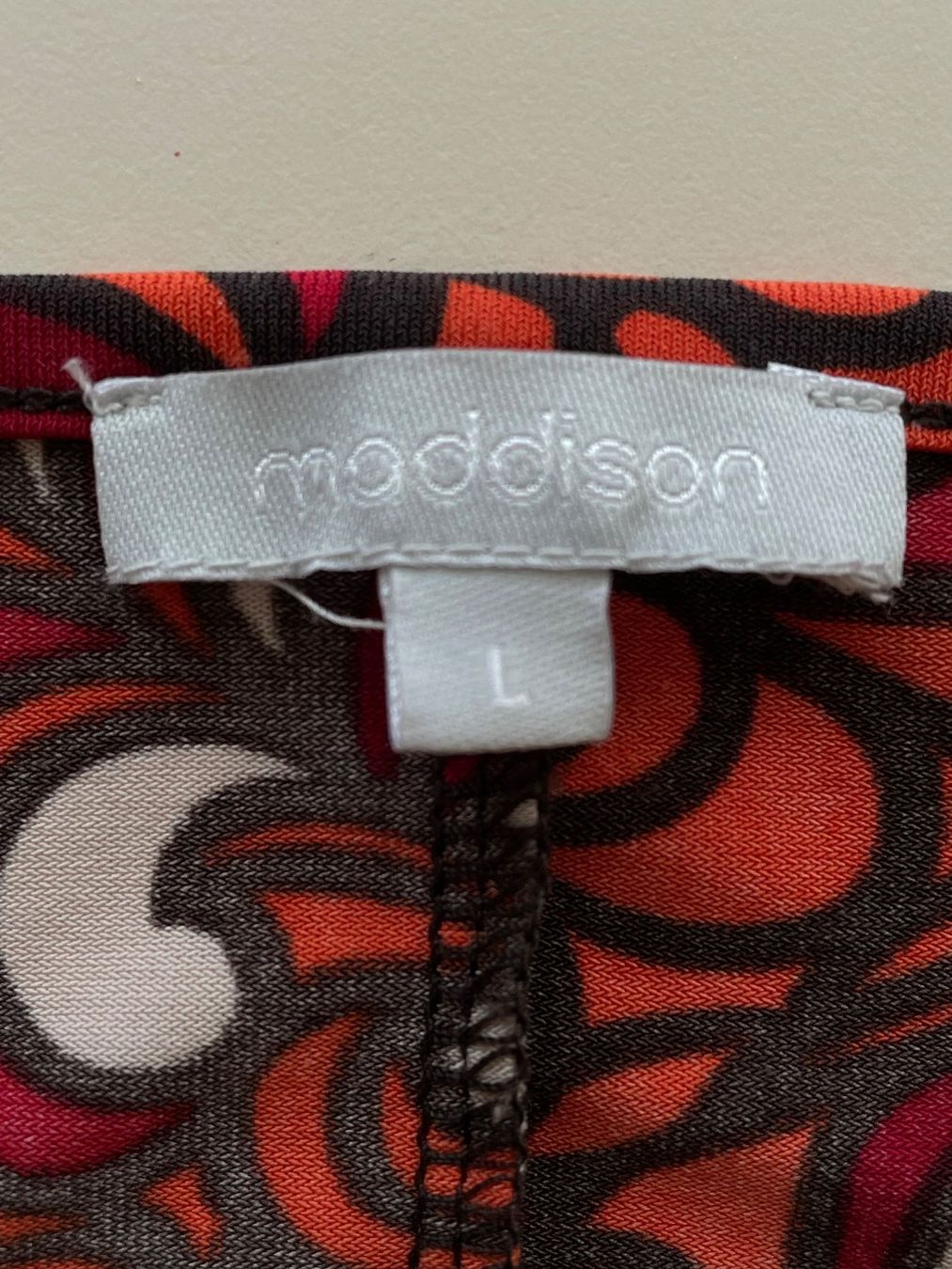 Maddison Vestiti: Maddison Kleid Jersey Gr. L mit Bindegürtel elastisch Blumen – Usato da Gossau SG venduto da entwederoder 3