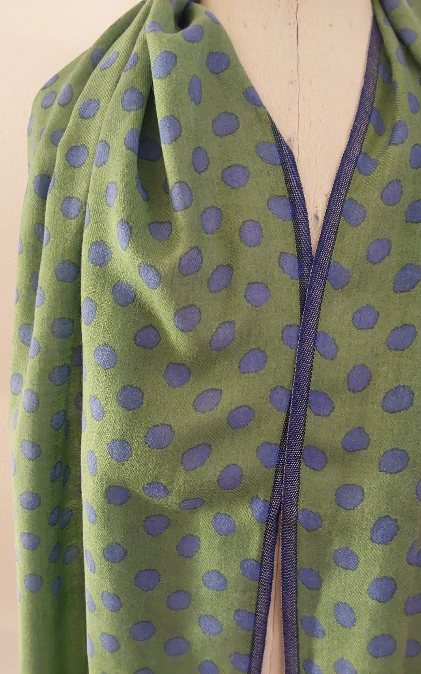 Foulard & Sciarpe: Schal Wolle mit Seide grün – Nuovo (secondo la descrizione) da Köniz venduto da scopello12 2