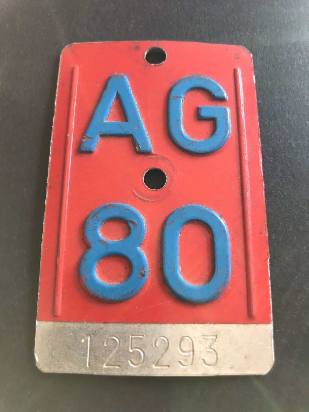 Insegne: AG 80 – Usato da Feldmeilen venduto da Allerlei3112