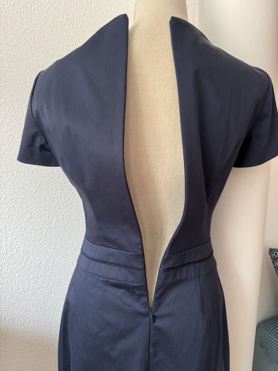 Hugo Boss Kleider: Robe fourreau HUGO BOSS, bleu marine, taille 36 – Neu (gemäss Beschreibung) aus Morges von sandy069 2