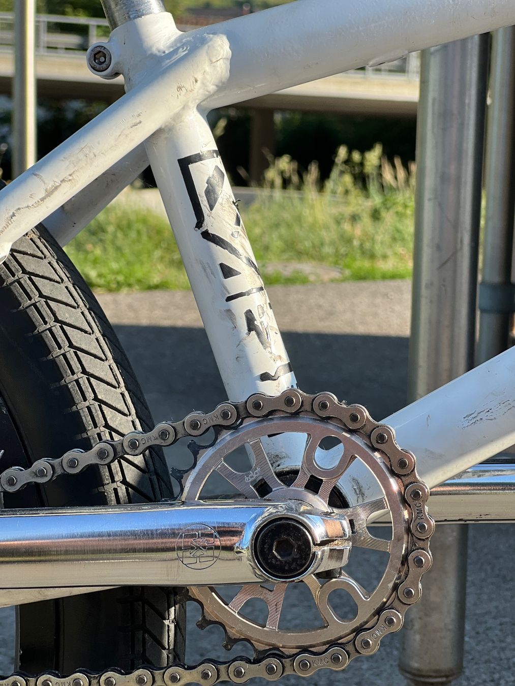 Biciclette: BMX Custom + équipement – Usato da Château-d'Oex venduto da iha_bxf5 5