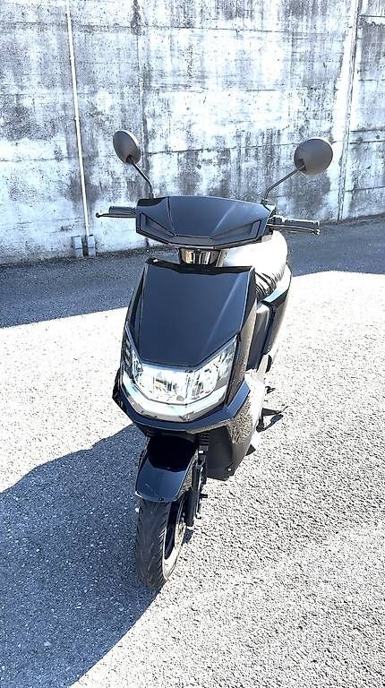 Scooter: V-Scooter E-Roller  Baujahr 2024 – Usato da Wittenbach venduto da 93darian
