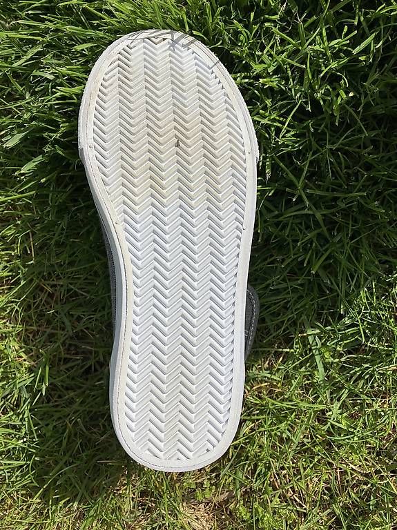 Herrenschuhe: Canvas Sneaker Mid Grau, Gr.30 – Gebraucht aus Lyss von stubenwagen 3