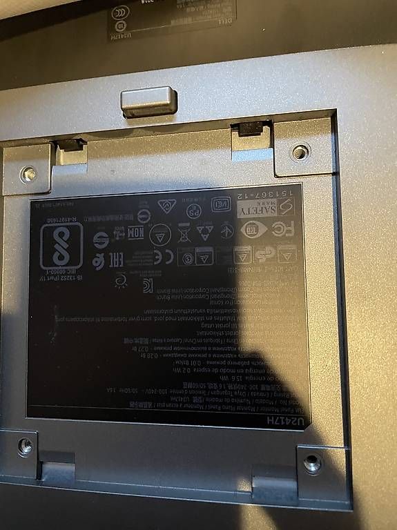 Monitor: Dell Ultrasharp U2417H – Usato da Zürich venduto da mis_yf9t 2