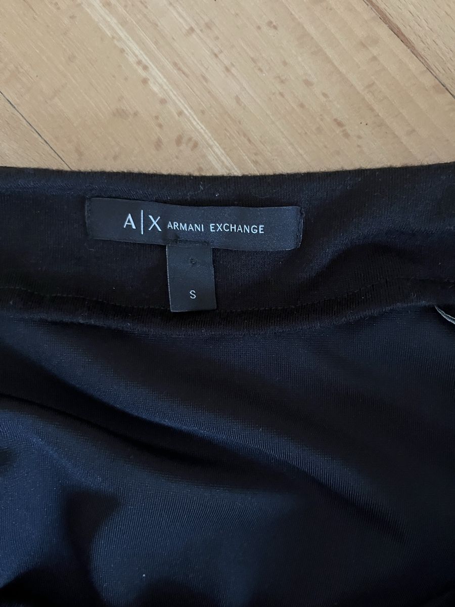Armani Top: Samt Langarm Shirt Armani Exchange – Usato da Zürich venduto da ale_t 3