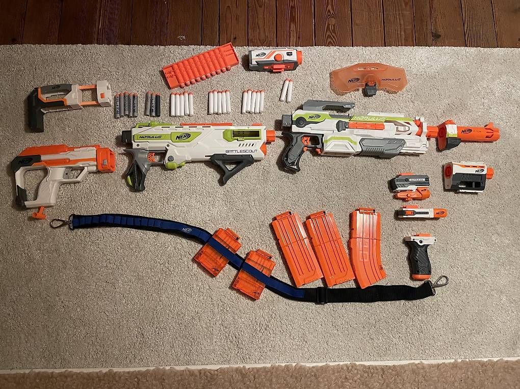 Jouets: Grosses Nerf Modulus Blaster-Set mit viel Zubehör – D'occasion à Zürich par Medox_17