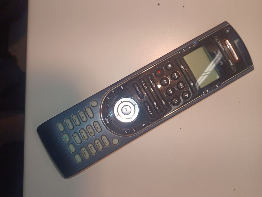 Logitech Harmony 555 Universalfernbedienung (Gebraucht) in Flawil für ...
