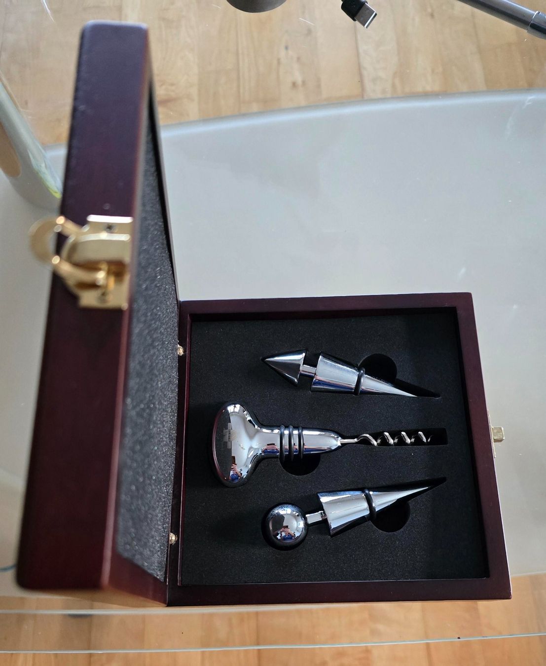 Vino: Edles Wein Geschenkset - Kellnermesser Geschenkbox neuwertig – Nuovo e nell'imballaggio originale da Emmenbrücke venduto da bagger58 1