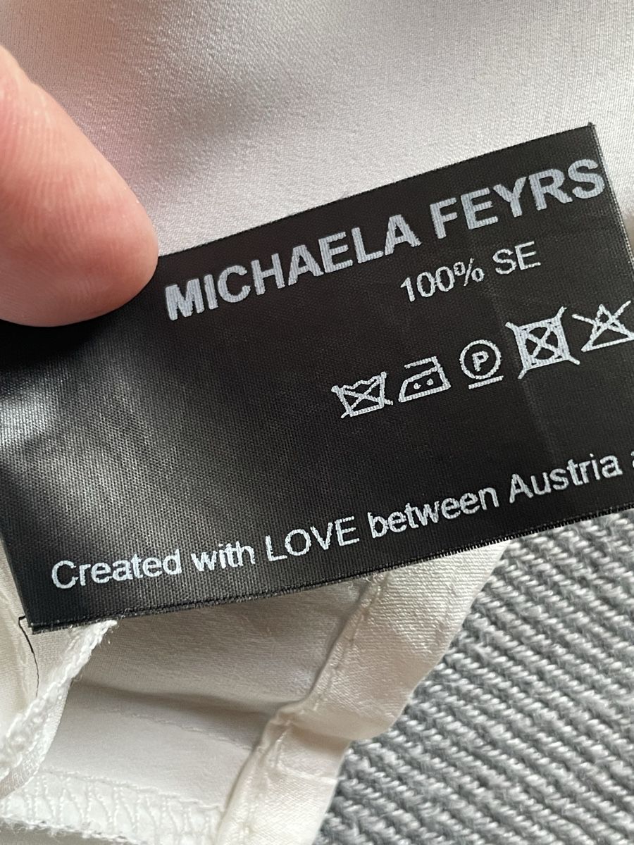 Camicette: Michaela Feyrsinger Schöne Seidenbluse in creme Gr.40 – Usato da St. Moritz venduto da hdj_dd7v 4