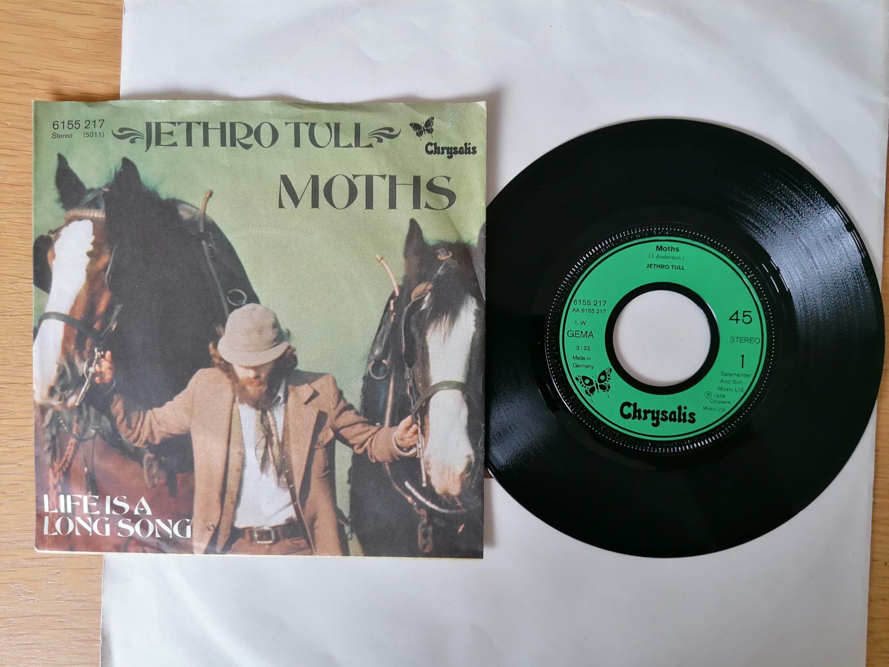 Vinyles: Jethro Tull --  Moths – D'occasion à Beinwil am See par Funkthesizer