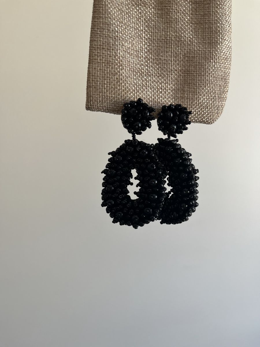 Orecchini pendenti & Orecchini a lobo: Chic Black Beaded Earrings - Statement Summer Jewellery! – Nuovo (secondo la descrizione) da Mies venduto da nic_yk5d 6