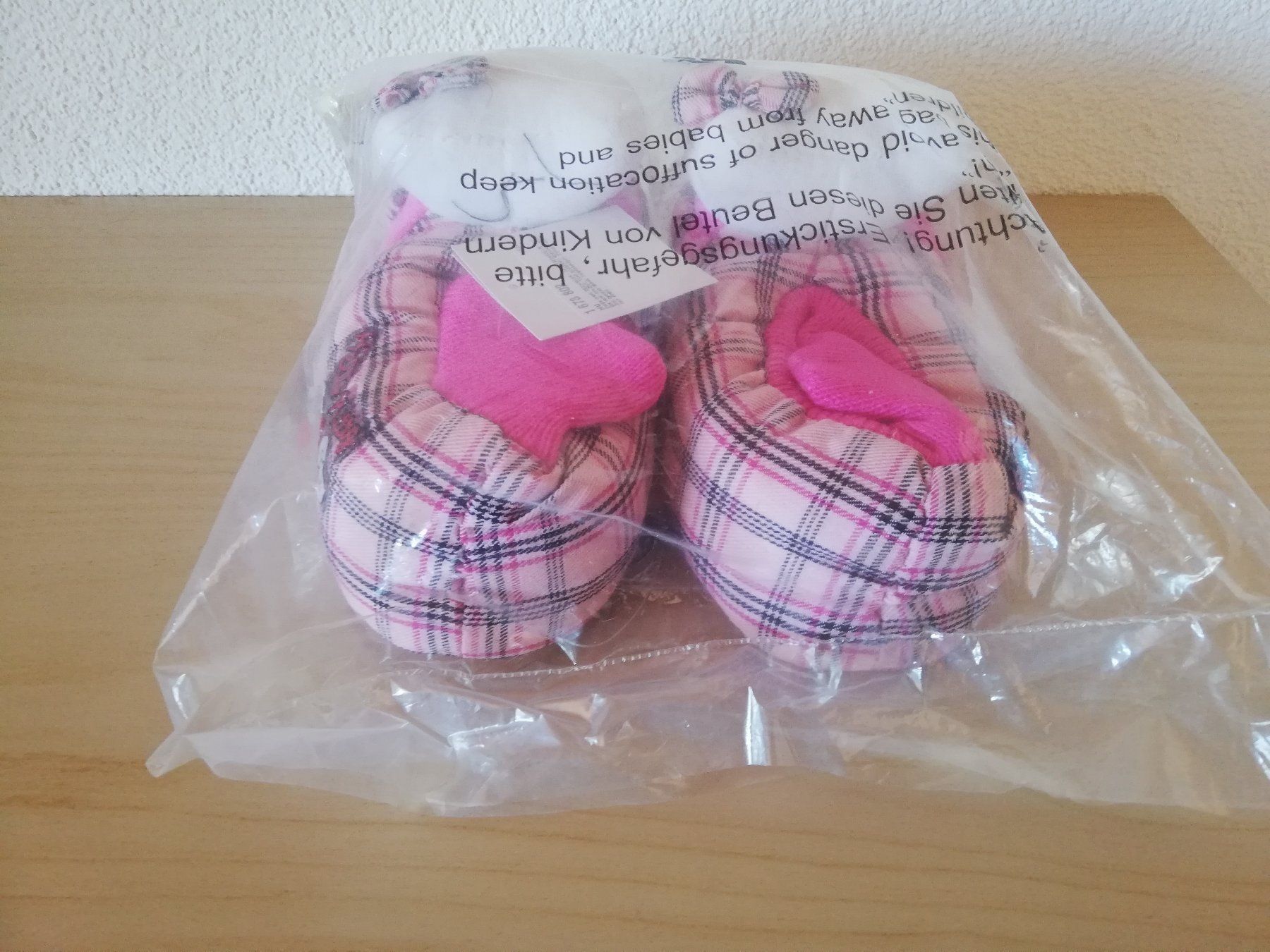 Hello Kitty Scarpe per ragazzi: Hello Kitty Kinder Finken Hausschuhe 29 – Nuovo e nell'imballaggio originale da Worb venduto da geo_zbd8 3
