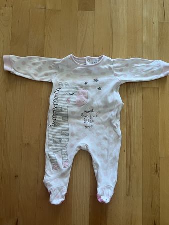 Baby Strampler/Schlafanzug weiss rosa gebraucht Grösse 68