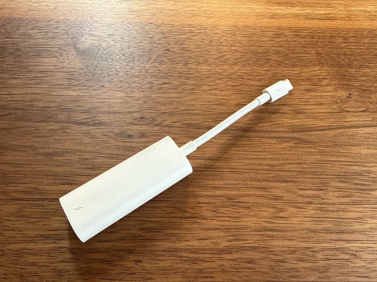 Apple Laufwerke & Adapter: Apple USB-C zu Thunderbolt Adapter A1790 – Gebraucht aus Bern von 4KSzxrEjtKm