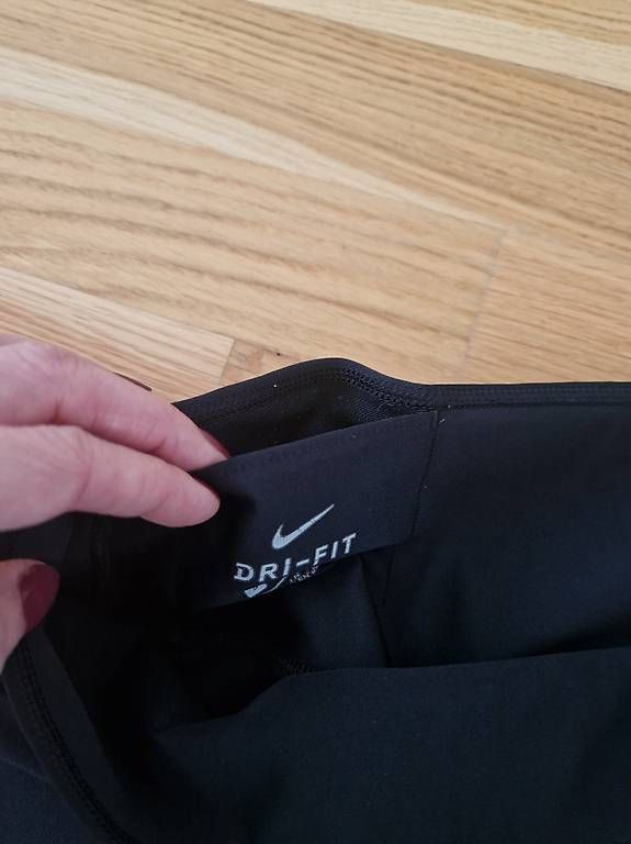 Leggings: Nike Sportleggins; Grösse S – Usato da Bülach venduto da Debbie017 1
