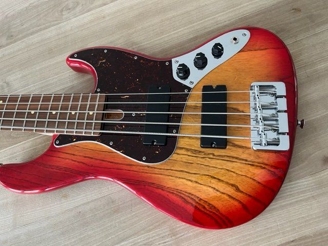 Strumenti musicali: Bass 5-Saiter – Nuovo (secondo la descrizione) da Rubigen venduto da Musikzubehoer 2