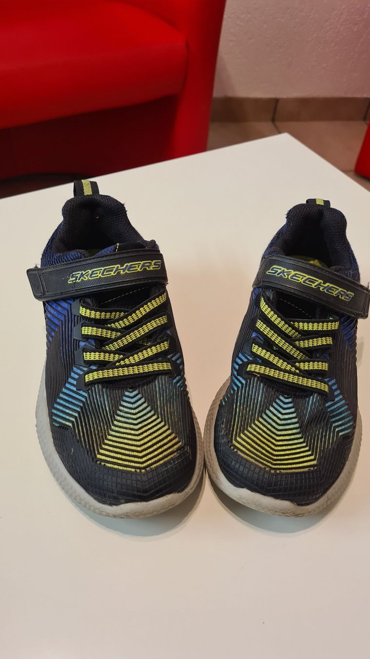 Skechers Scarpe per ragazzi: Skechers Gr. 32 – Usato da Obergösgen venduto da schesom 1