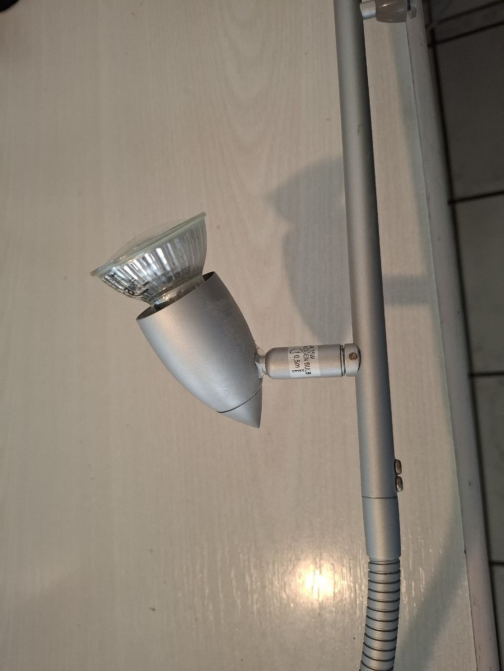 Lampes: Lampe mit Spot – D'occasion à Wangen SZ par Mschatz 1