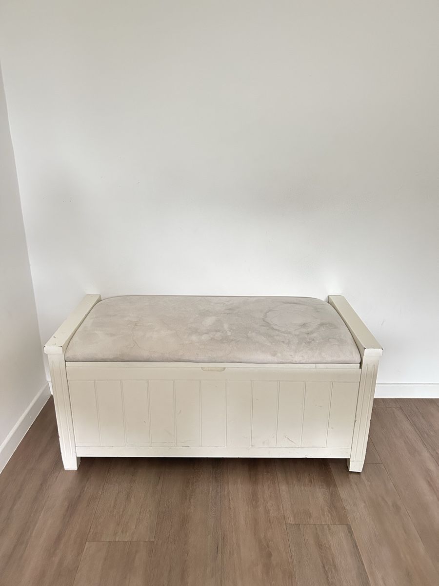 Panchine: Sitzbank mit Stauraum (Basel 4055) – Usato da Rütihof venduto da serouni5406
