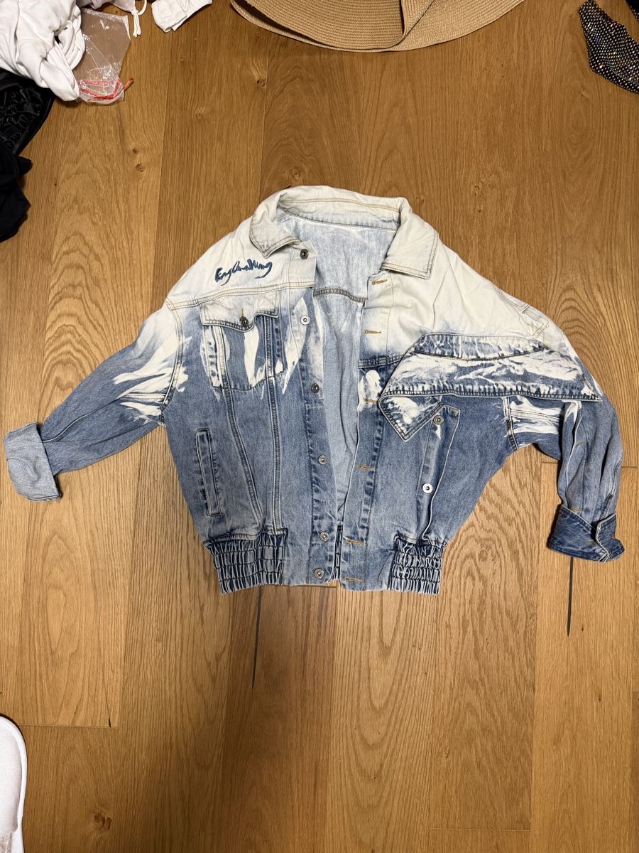 Jacken: Jeansjacke mit Farbverlauf  – Gebraucht aus Mellingen von eli_7hdx