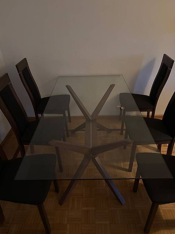 Set di tavolo e panche: Esstisch mit 6 Stühlen  – Usato da Basel venduto da ErenB 1