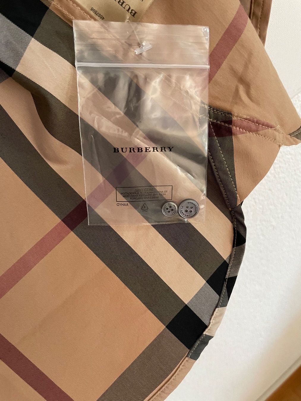 Burberry Camicie: BURBERRY Hemd Grösse S NEU – Nuovo e nell'imballaggio originale da Zürich venduto da StarBurn 5