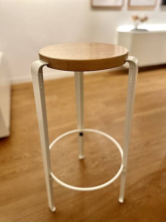 Hocker: 2 TIPTOE LOU Barhocker 76 cm – Gebraucht aus Winterthur von cam_jmc7 1