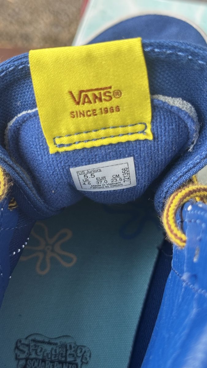 Vans Herrenschuhe: Vans Spongebob Squarepants X Sk8-HI ZIP – Gebraucht aus Spiez von White_73 3