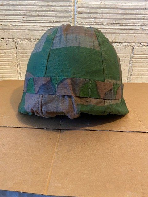 Schweizer Armee Uniformi & Effetti personali: MILITÄRHELM M71 MIT TAZ ÜBERZUG – Usato da Chur venduto da silbermon 5
