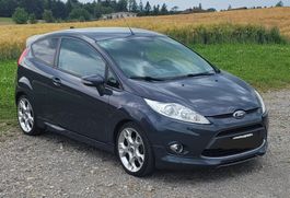 Ford Fiesta 1.6i / 8-fach Bereift