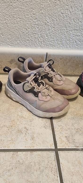 Schuhe für Jungen: Kinderschuhe Grösse 26 – Gebraucht aus Horw von arco35