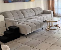 Neuwertiges sofa mit 4jahren Garantie/ Elektr.