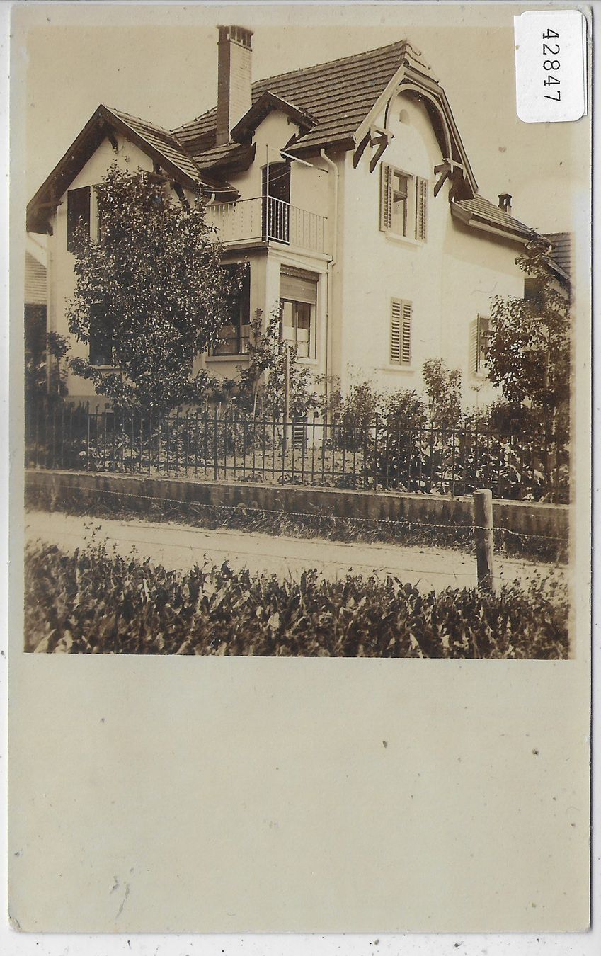Cartes postales: Privates Wohnhaus – D'occasion à Ettingen par Kartenplanet