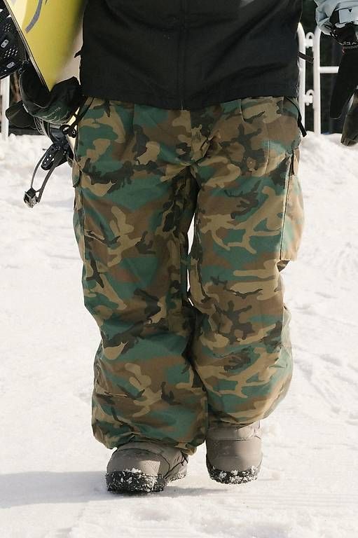 686 Hosen: 686 Essox Cargo Snowboard Hose – Gebraucht aus Flims Waldhaus von flo_sth6 1