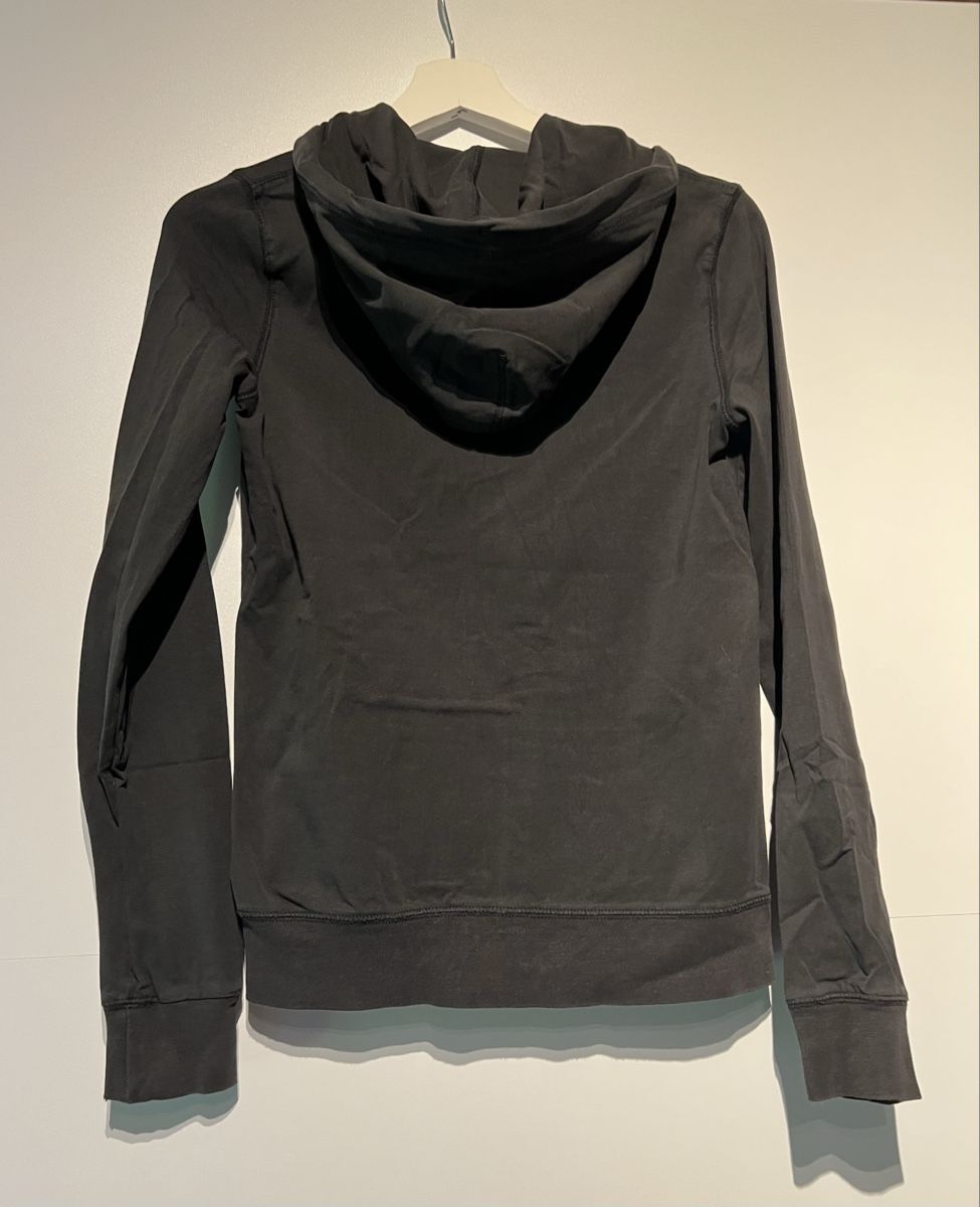 Nike Pulls & Sweat-shirts: Nike Kapuzenpullover schwarz Grösse S – D'occasion à Fribourg par ank74 1