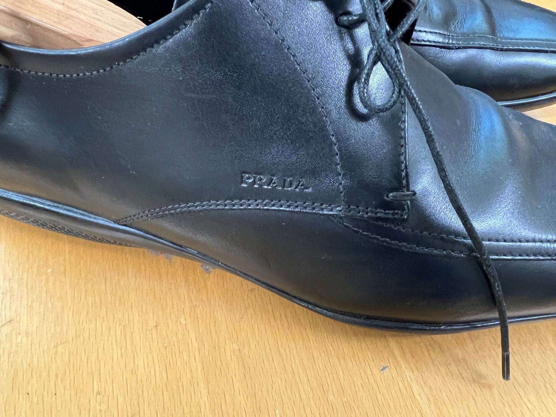 Prada Scarpe da uomo: Paire de chaussures Prada 42 – Usato da Basel venduto da La.Bonne.affaire 2