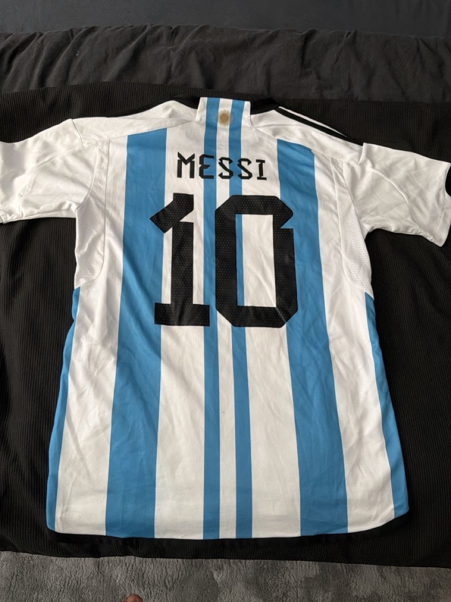 Adidas Maillots de corps & Pantalons: Argentinien MESSI Trikot Grösse M – Neuf (Voir description) à Basel par Muchachoo 1