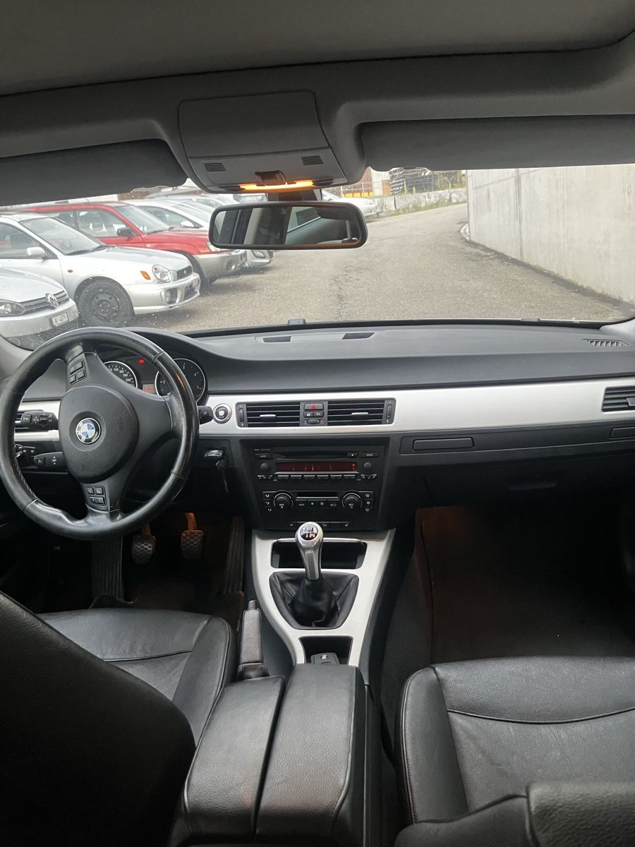 BMW Automobili: BMW 330xd touring – Usato da appenzell venduto da t_h_22s2 6