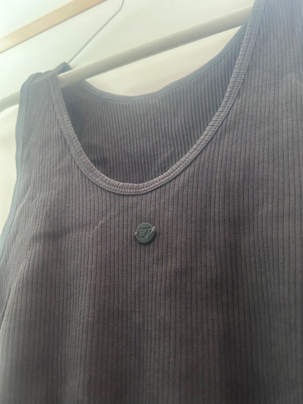 Tops: GYMSHARK Body – Gebraucht aus Dättwil AG von fio_d76l 4