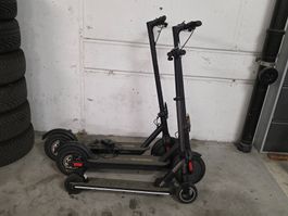 3x E-Scooter Defekt / Bastler – MOMODESIGN MILAN100 ESA 2000