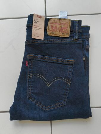 Levi's 511 Slim Fit Jeans, Neu mit Etikett, Grösse 32/32