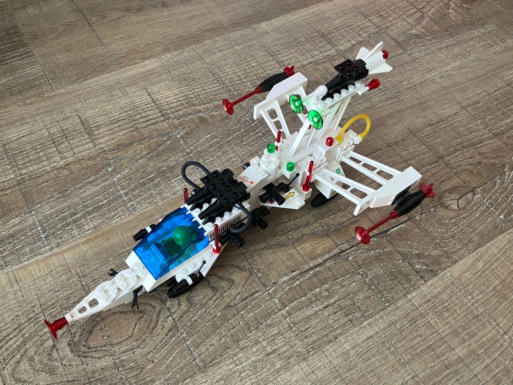 Lego Kit di costruzioni: Lego Space XT Starship 6780 – Usato da Balsthal venduto da Diviko