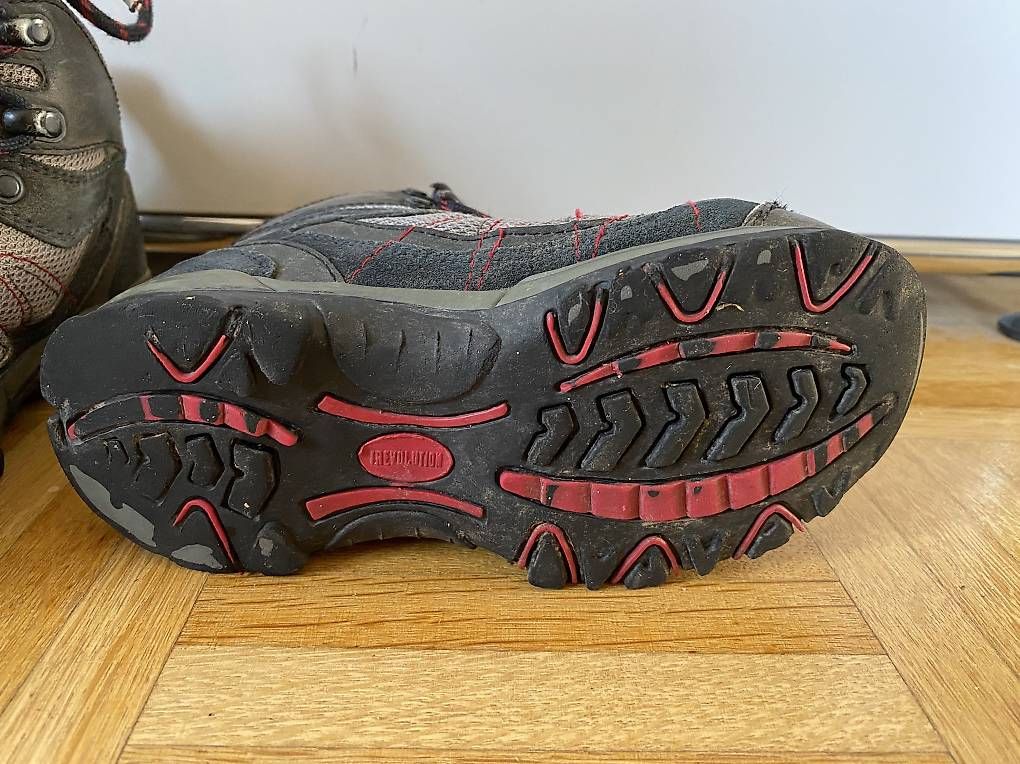 Trevolution Scarpe per ragazzi: Wanderschuhe TREVOLUTION Gr. 29 – Usato da Urdorf venduto da Resumasa 2